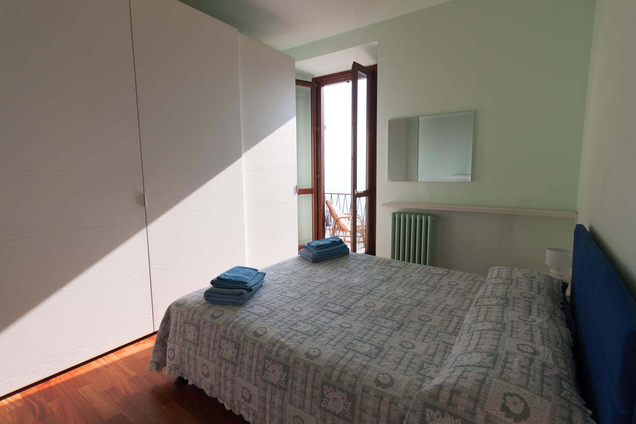 Menaggio Marina By Lovecomo Bagian luar foto